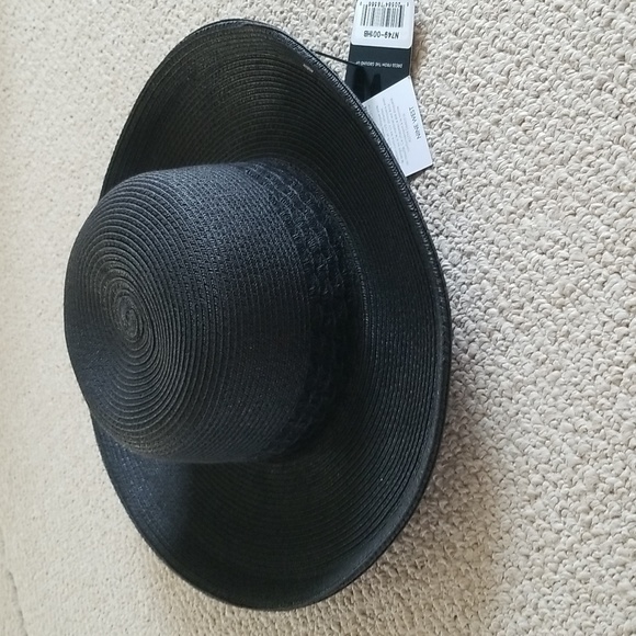Nine West packable hat - Picture 4 of 9